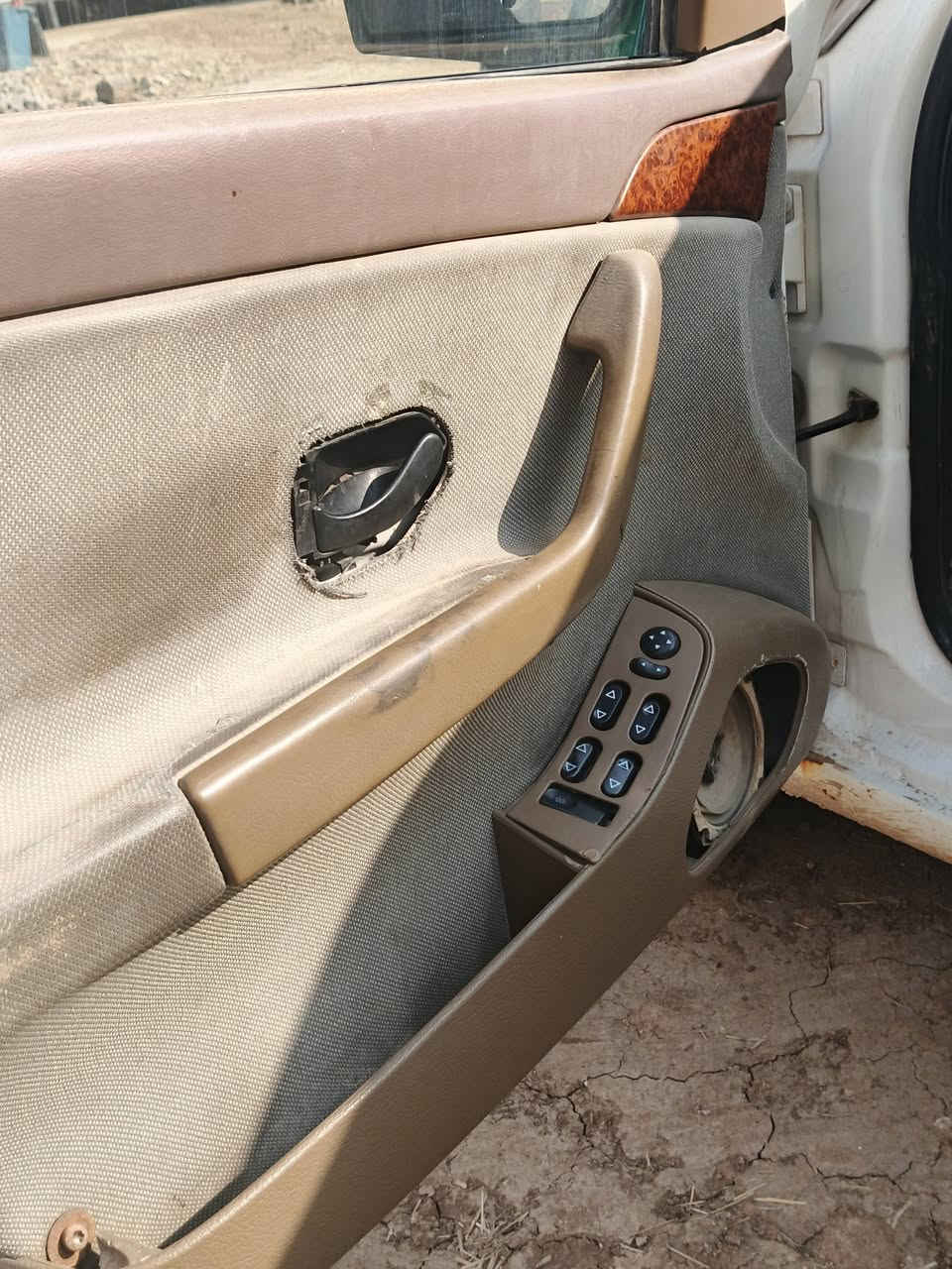 سمند 2010 البيع او مراوس ب سايبه سياره تخبل مكينه وكير بلادي الكشر كدام عينك بس بيها فقط بنيد وجامه سياره بسمي مداور ثاني يوم مكاني ديوانيه رقمها واسط السعر 22 متواجد فيس وتساب ***********
