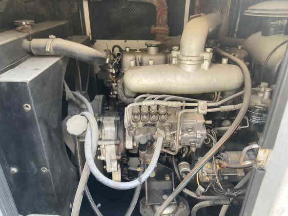 السلام عليكم مولده للبيع 45 كي في جاهزه وشغاله كاتم المكان بغداد السعر 25 ورقه للاستفسار *********** واتساب التواصل مستعجل على بيعها
