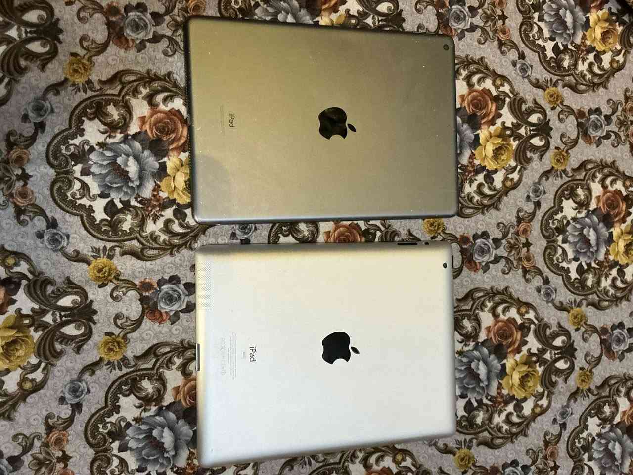 للبيع 
ايباد 9
ذاكره 
256
السعر 
250
ايباد 4السعر 30


**إذا كنت صاحب هذا الإعلان وتريد حذفه لأي سبب، رجاءا أرسل رسالة إلى الدعم الفني**