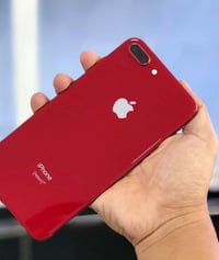 آيفون ٨ بلس • ٦٤ • بطارية ١٠٠