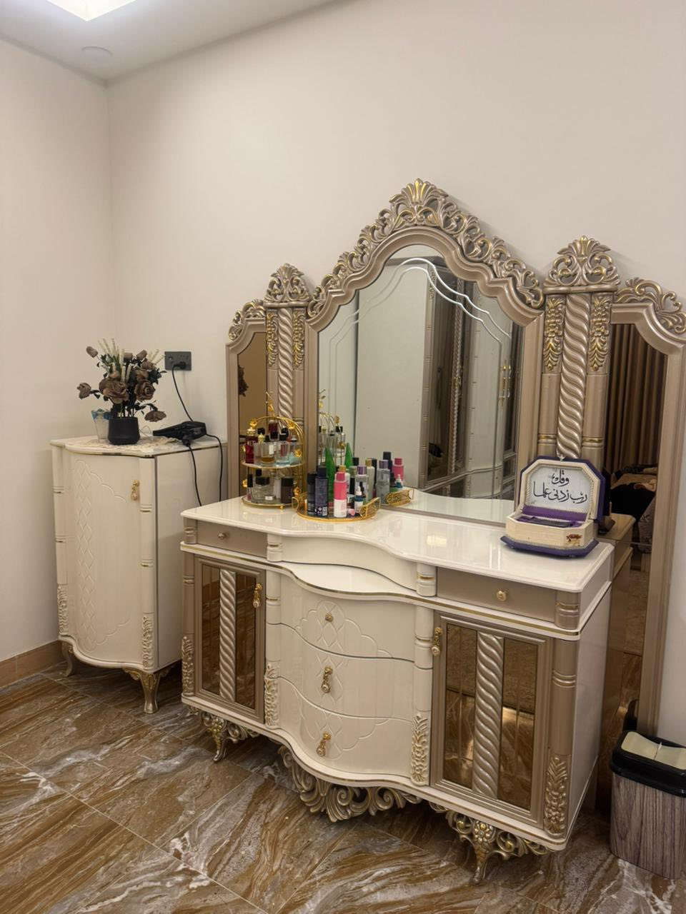 غرفه تركي للبيع كلش نظيفه 10 قطع مليون بيها مجال
عنوان فلوجة مجاور المحكمة
للاستفسار ***********
