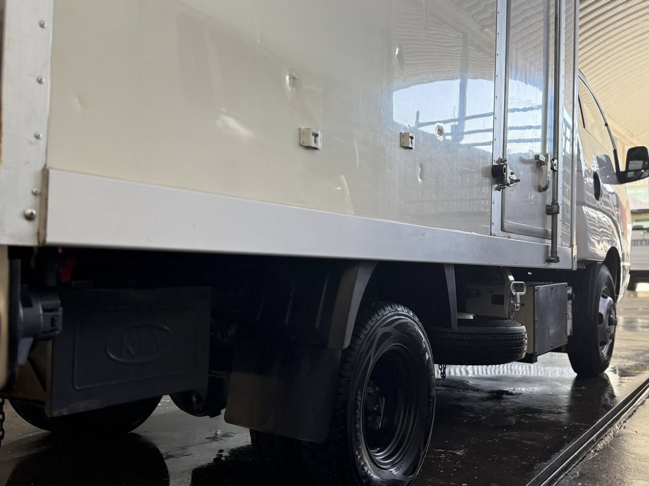 السلام عليكم كيا فحل براد 2018
رقم بغداد الدولي سياره كفاله عامه جاهزه
تبريد امامي خلفي شغال 💯
تخم تاير امامي خلفي زيرو💯
سياره  جاهزه  للعمل 💯
العنوان بغداد الاستفسار
***********
