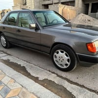 مرسيدس 230 • ١٩٨٩ • رقم بغداد
