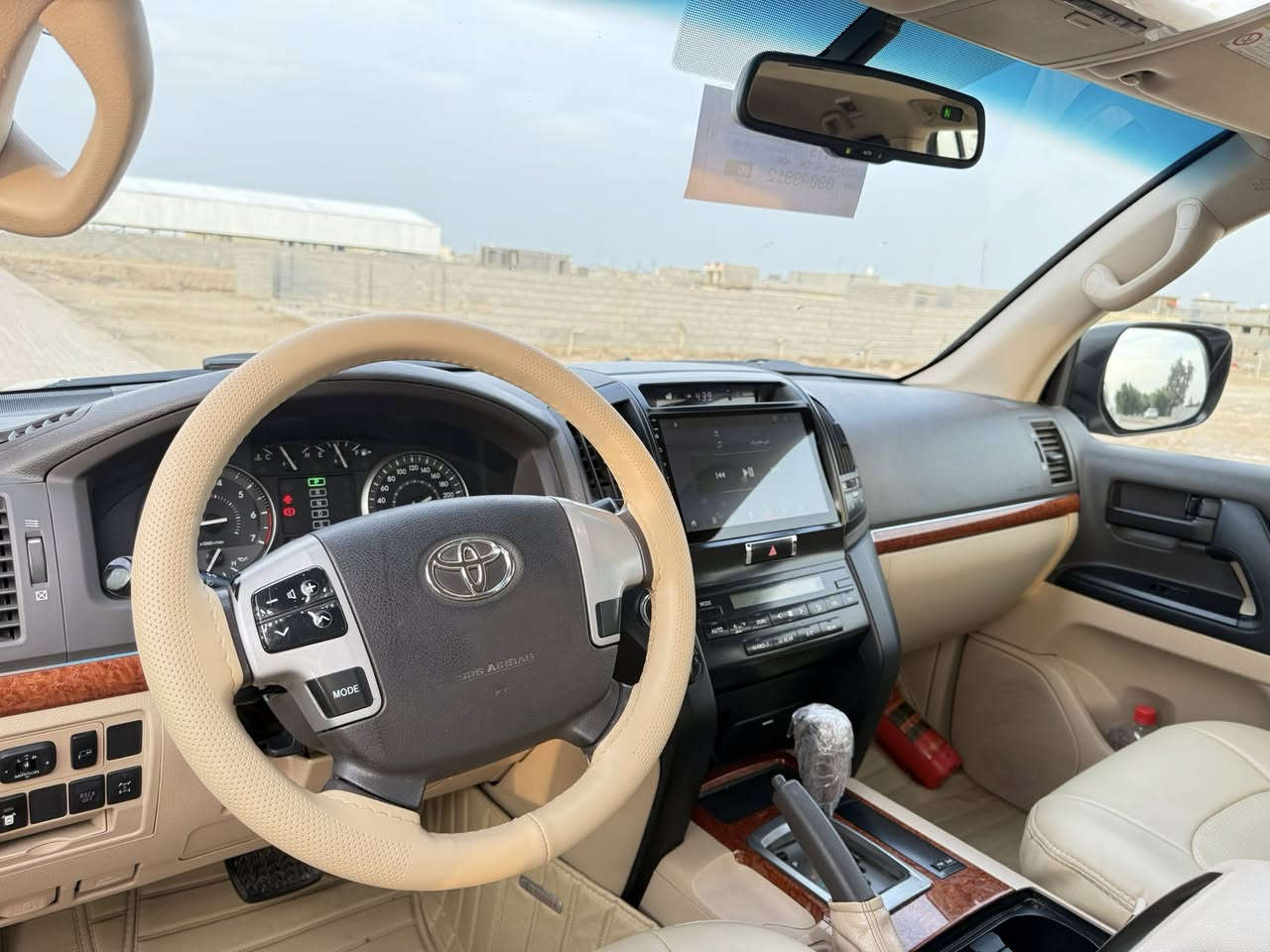 لاندكروز 2013 بريم اصلي جديده مكفوله كفاله من الصبغ والضربه بيه فقط بارد وسونار بيهة
بوضع الشركه سياره كل نقص مابيهه جاهزه من كلشي مواصفات 
ماشيه 150الف 
بصمه تشغيل 
بصمه ابواب 
تشغيل عن بعد 
مري قلاب مع رجوع 
طفايه اصليه 
لايت زنون 
عادي وناصي شرط نهار
أناره داخليه ازرك 
مري شفط 
كشن كهرباء 
داخل صاج 
ثلاجه بل جكمجه 
تحكم ستيرن 
شاشه 
كامره خلفي 
وحساس 
امامي وخلفي
كشنات جلد 
وبيبان جلد  
لايت متحرك 
زراك لايت 
اوتو جام 
7راكب 
محرك 6 
فوريل 4x4 
سياره فول بريم اصلي رقم اربيل دولي جديد هزه وسنويه جديده تحويل وكاله موجود
السعر 360 وبيه مجال 
العنوان واسط قضاء الزبيدية 
***********
