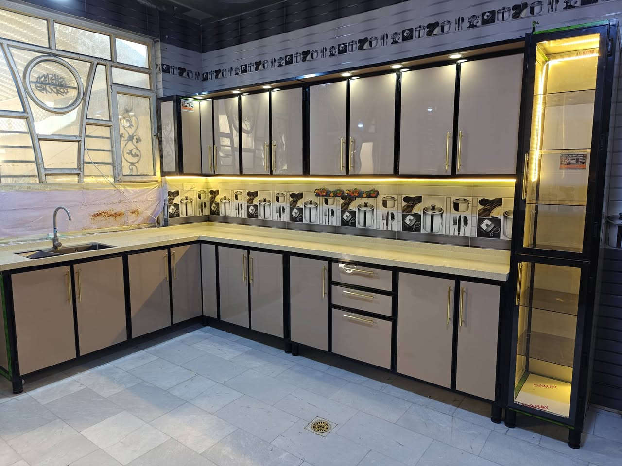 السلام عليكم 🫡
لانتعامل بل  السوكي.  او التجاري 

درجه اوله فقط
🚨((( لايوجد جاهز))) 😝تفصال حسب
 
المساحه😚 عندك /عندج 🫵🫵كاونتر قديم

 وضايجه منه يم(( معمل الفيحاء )) صارت سهله  تبديل القديم بجديد وبسعار مناسبه وحسب 
الطلب 
العنوآن ناصريه أسكان الصناعي
 🤝واتساب
*********** 
***********
الاستفسار يرجى مراسلتي عالخاص #ديكورات #مطابخ #اكسسورات
