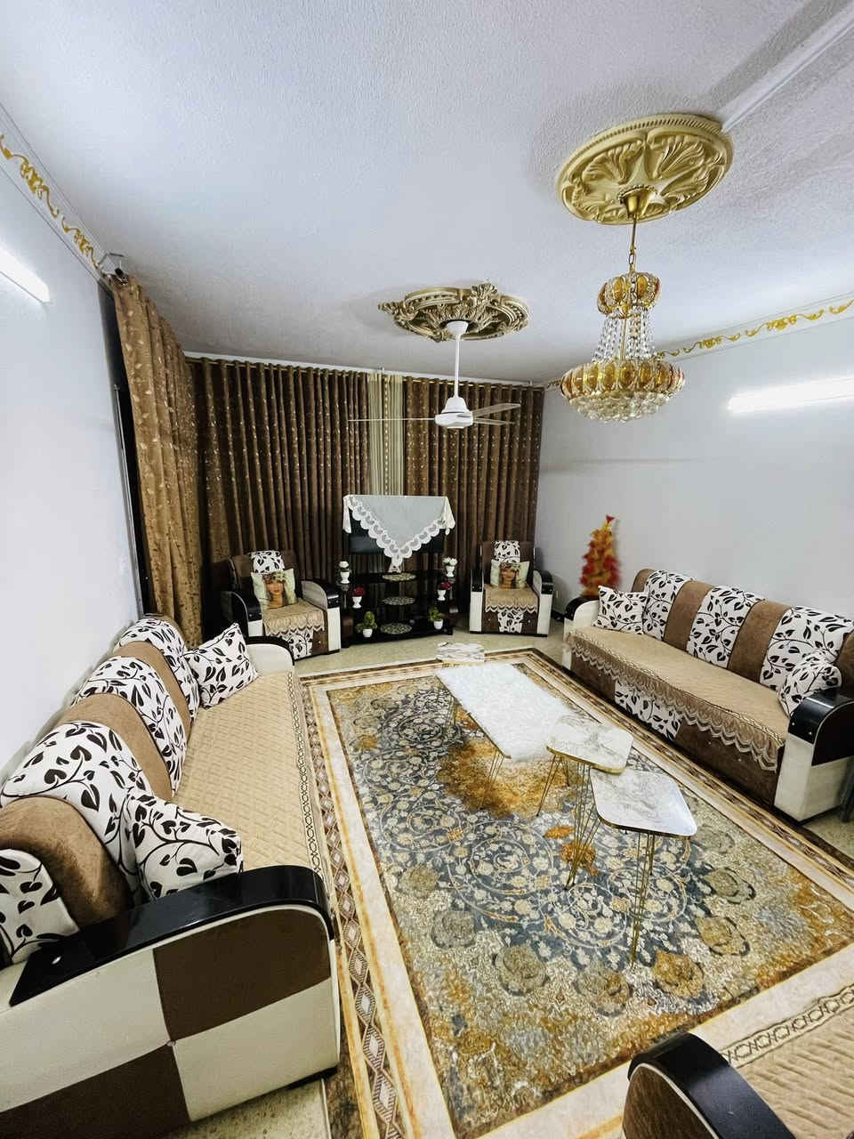 مجمع القادسيه🏢
#للبيع _فقط

طابق ثاني🏡

٢غرف نوم_قرب سوك المجمع المجمع

نضافته 💯

تفاصيل خاص➡️

📞📱***********

📞📱0777343343
