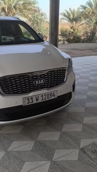 سورنتو موديل 19رقم بغداد ماشيه 75 سعرها 237 رقم الهاتف 07732152445 078...