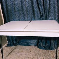 طاولة • بليارد • ديكور