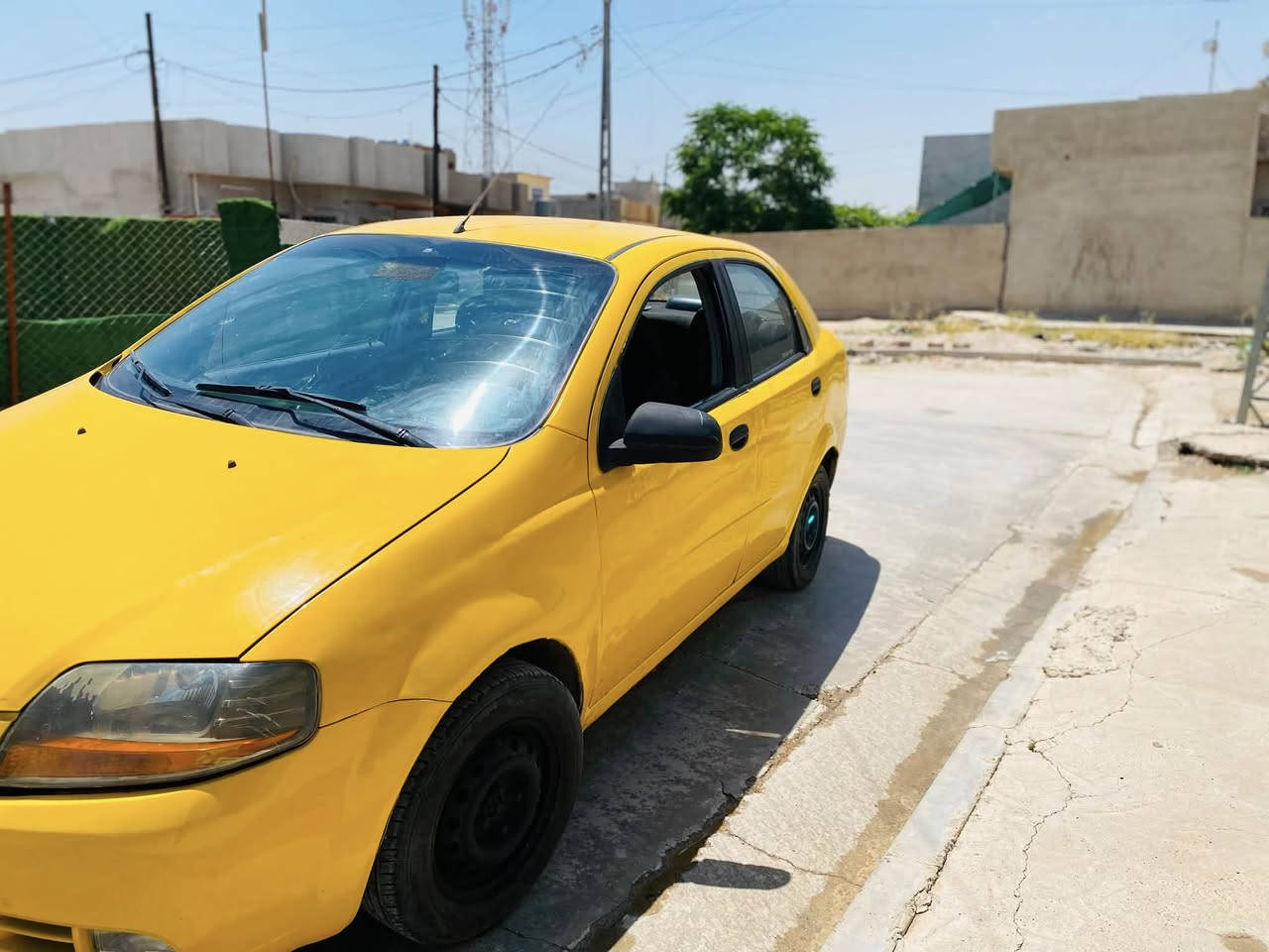 سلام عليكم افيو للبيع  موديل 6 محرك استرا محرك وكير شرط لا صرف ولا نفخ صبغ  وحداديه  جديده رقم نينوى الماني  ضرر فقط جاملغ مبدل بيها تلقيطات تكسي سيارة بسمي  اني شرعي مكان سياره موصل حي القوسيات قرب سواق ابو علي غير متواجد ع فيسبوك مكلف بنشر  سعر ….52 بيها مجال للطيبين  ***********
