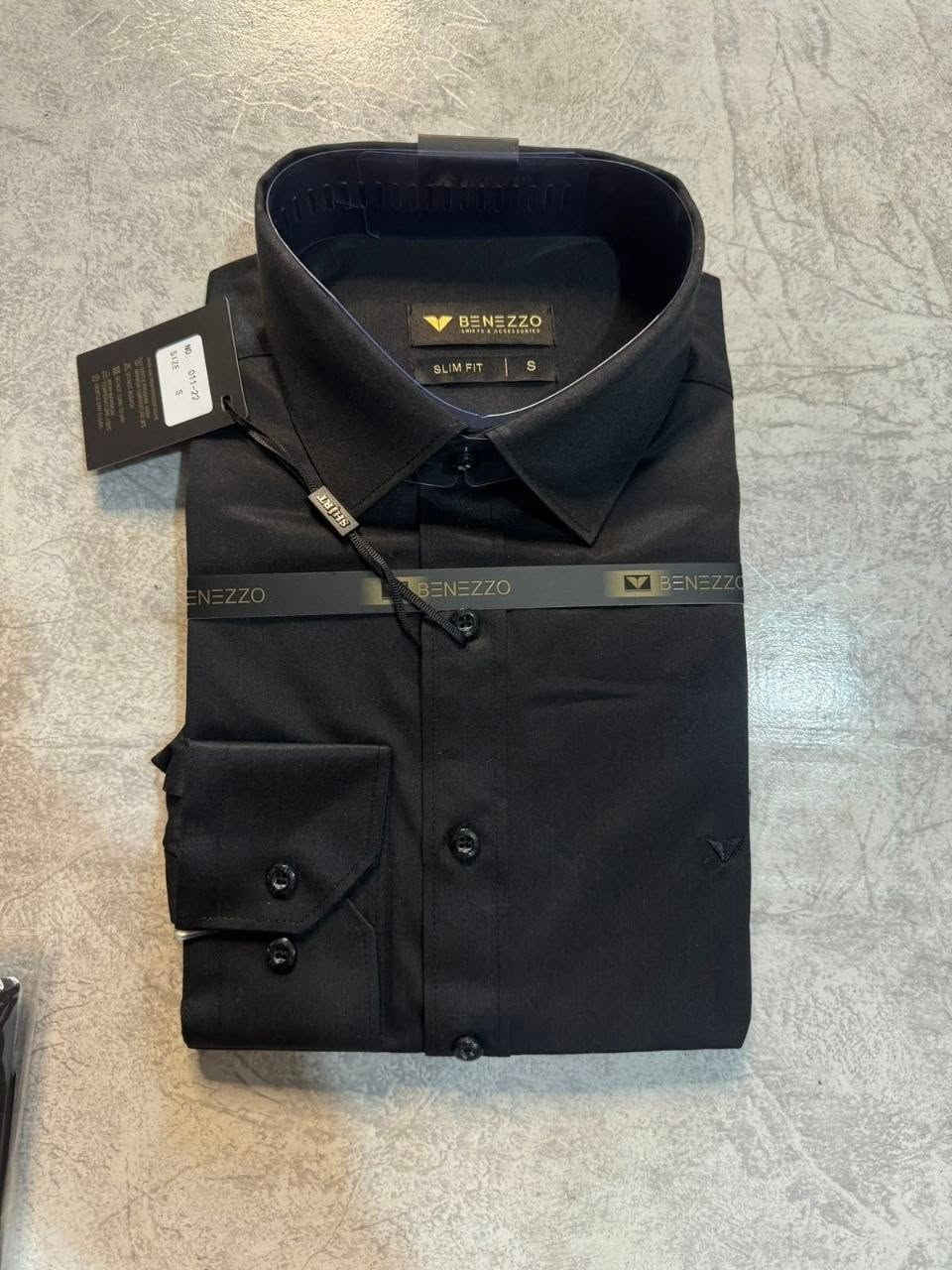 قميص بنزون الأصلي صيني

قياس s M L xL xxl3xl

السيري 6 قطع 

الدرزن 12 قطعه ب138 الف


**إذا كنت صاحب هذا الإعلان وتريد حذفه لأي سبب، رجاءا أرسل رسالة إلى الدعم الفني**
