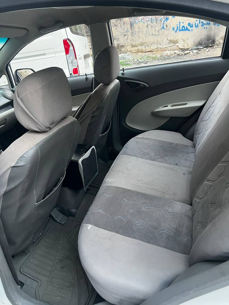 بەناوی خوای بەخشندە 
شوفرلێت سایڵ 2012
گێڕ عادی گیڕو مەکینەی بەشەرت
کارەباییو تەبرید سارد و گەرم بەشەرت
2 پارچەو پەڵەیەک بۆیاخی هەیە بەبێ ناوگرتن 
سەیارەکە ماڵی دۆسته هی مەعرەز نیه بەناوی خۆمانەوەیە وەکالەو تەحویل و غەرامە بەشەرت
تایەو باتری و سێرڤسی کاملی تازە بۆ کراوە 
57 گەڵاو مەعمەلەیەکی برایانە لە سلێمانیم 
*********** السليمانية, العراق
