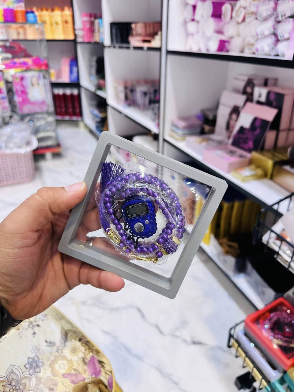 ///—- قسم الكوزمتك //__
من داخل معرض أوسكار 
—- اكسسوارات 
__ ألبسة 
__ مكياج 
_ عطور 
🫶🫶🫶🫶🫶🫶🫶🫶🫶
📍📍خانقين // شارع الكورنيش 📍📍
☎️☎️*********** ☎️☎️واتساب 
🫶🫶🫶🫶🫶🫶🫶🫶🫶🫶🫶🫶🫶
