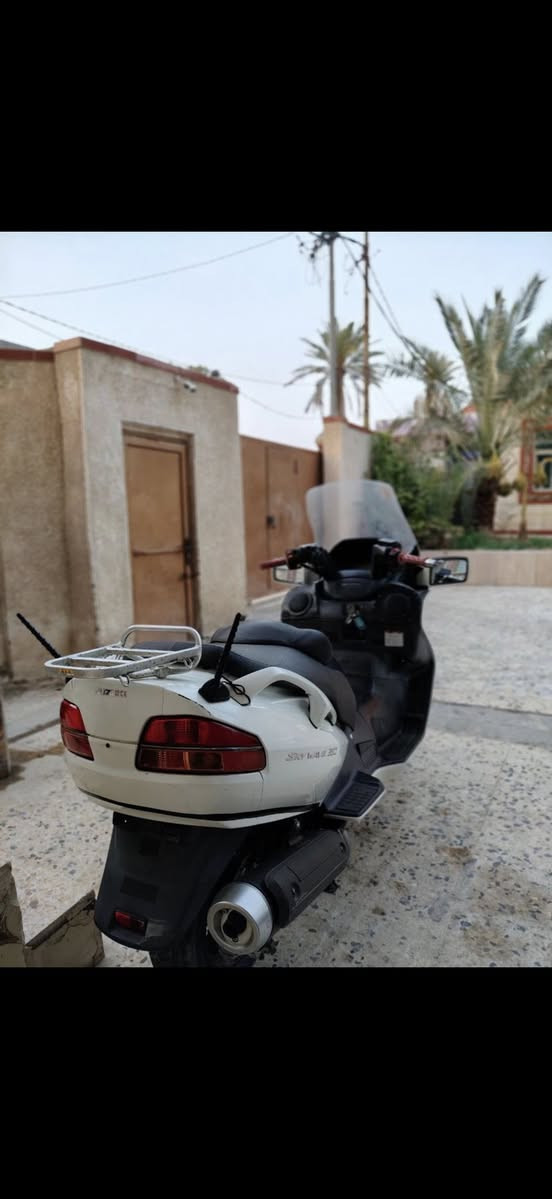 سلام عليكم     ( كفالة عامة سماوة )
بيع فقط او مراوس بزت ار  موديل 23 وفوك 

سكاي ويف 650 للبيع كفالة عامة من كلشي فول نضافة جاهزة للاخير كير مفول والمكينة مفتوح بس الكور مبدل ولفات البارد من وره ضاغطة جان بيه وديته لمصلح ماضبطه وهسه المكينة تخبل شرط الفحص نقص بس القبق مال البانزين وبرغي واحد طاك بصلانصة والسعر ب 1650 وبيه مجال شي بسيط مو تجيني بالخاص شني مجالة تعال وتشلع عيوني إذا شراي *********** موشراي لاتراسل رجاء وتعليق مثلك طيب
