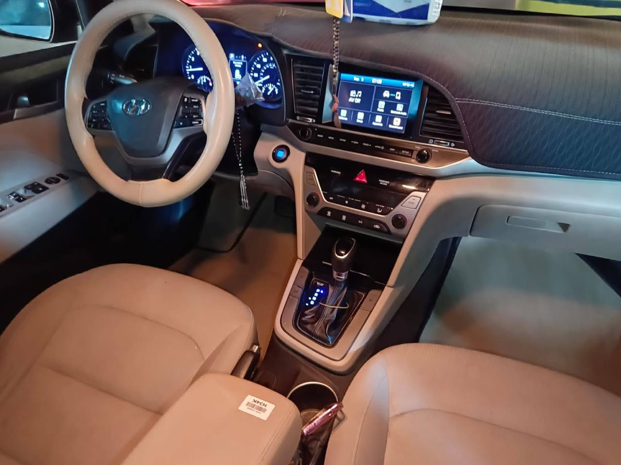 الالنترا 17 أمريكي جاملغ وبنيد سونار عندي مكينة مفتوحة كير مكفول السيارة فول مواصفات ماشية 130 فتحة بصمة كامرة دوارة بصمة ابواب ثلاث انضمة قيادة تحكمات استيرن كشنات تدفاه إشارة ترحيب السيارة جاهزة تخم تايرات صدر أمامي خلفي السعر 118 وبيها مجال رقمي *********** اتصال واتساب
