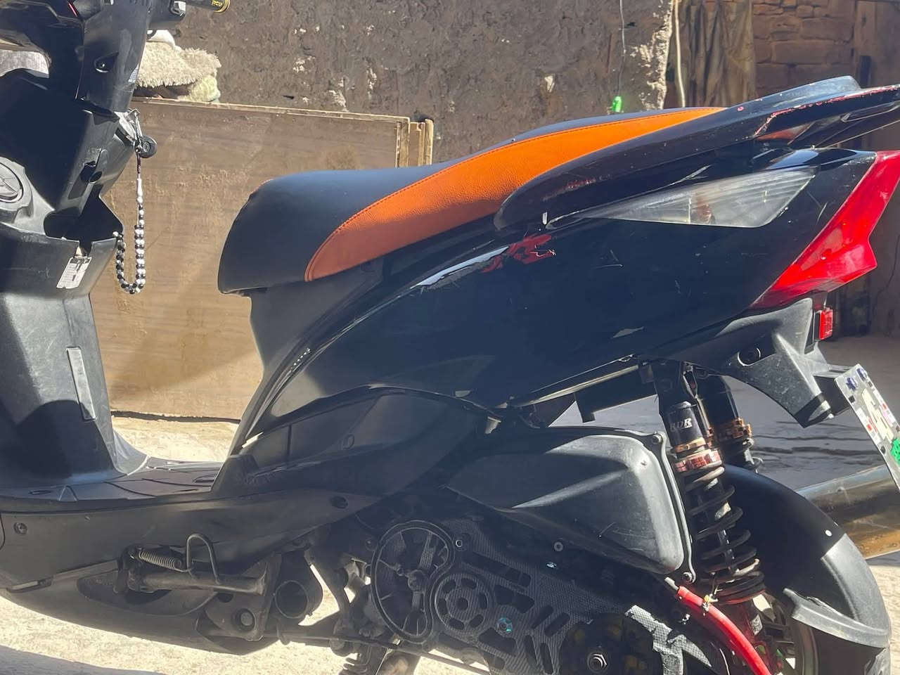 سلام عليكم دراجة ثعلب مزودة للبيع دراجة تزويد خارجي مكينة كفالة التنزويد البيهة كلة اصلي بشرط بيه صدر بيهة ويالة بيهة دبلات خلفية بيهة صالنصة بيعة كلجات رقبق كلجات قطرة اكسن بيهة فراك رقم رياضي الدراجة كاملة مكملة نكرة شلعة ومعدل الدراجة  سعر الدراجة  600 قفل ***********
