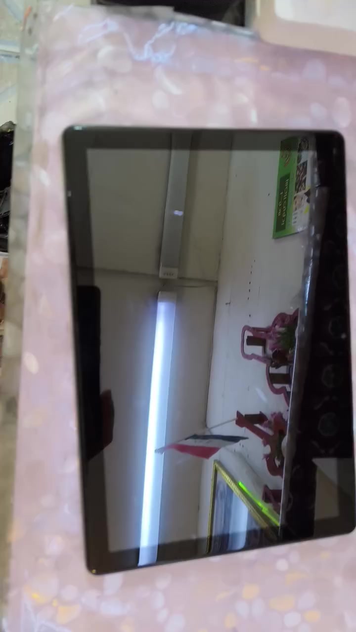 السلام عليكم .. تاب اندرويد 10 بوصه. ذاكرة 64 .. وياخذ خط ورام.. شحن تايب سي.. الشاشه بيها فطور بس لمس طبيعي جدا
السعر 44 مع التوصيل


**إذا كنت صاحب هذا الإعلان وتريد حذفه لأي سبب، رجاءا أرسل رسالة إلى الدعم الفني**