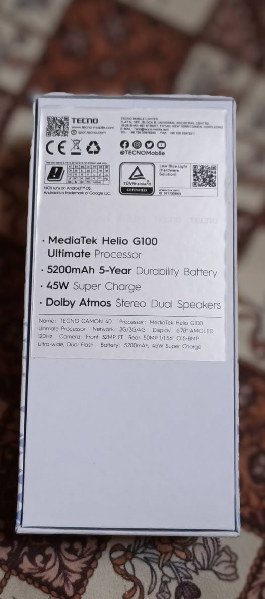 السلام عليكم 

تكنو كامون 40 للبيع شرط اخو لجديد مصار شهرين من اخذتة كامل ملحقاتة 

ذاكرة 256 ولعشوائية 8+8 وكامرتة 50 ميجابكسل من سوني تصويرة كلش حلو 2K و الامامية 32 ميجابكسل 
الشاشة تدعم 120 هرتز تشغل بوبجي 60 فريم ثابت رسومات HDR 
شاحن 45 واط شحن سوبر چارج 
بطاريتة 5200 
معالجة هيليوجي 100 التمت 
سماعات ستيريو يعني فوگ وجوة بالجهاز 
ولجهاز بي تقنية الـ AI كامل كلش حلو وعملي 
عيبة بسسس شخطة بصيطة بالشاشة ممأثرة على كلشي ولا مبينة موضح بالصور 
سعر 255 الف وبي مجال قليل والله لان ألي شغلة بالفلوس 
للتواصل *********** واتساب 
او على الصفحة
