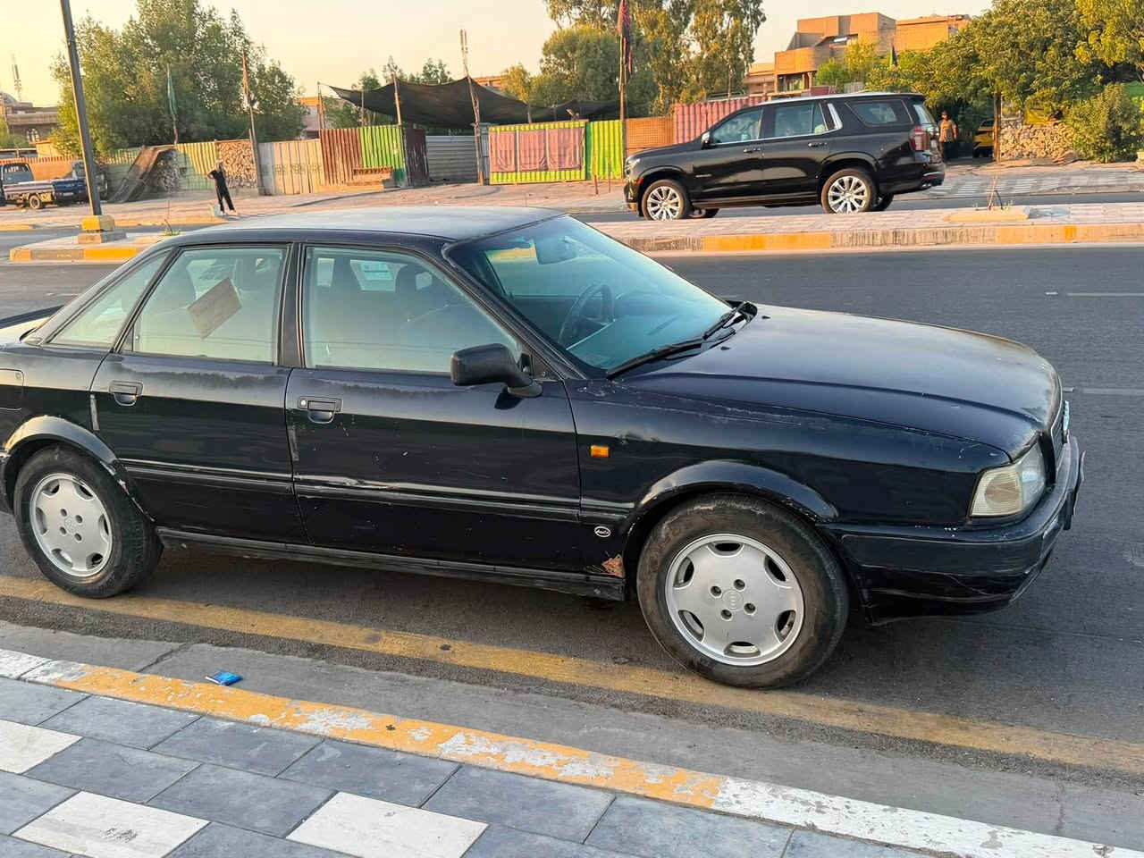 السلام عليكم اودي 1992بسعر مناسب
محرك 1800 نوزل وكير مكفولات 
تبريد شغال ❄️ السياره دواخله حلوه فقط الگشر يرادله ترتيب بيها جاملغ وباب مبدلات موضح بالصور مكان السياره بغداد الغدير السعر 27 وبيها مجال قليل مكانه بغداد الغدير للاستفسار ***********
