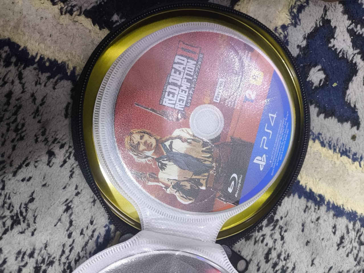 سلام عليكم
بلي 4ويا هاي القراص الي موضحه بل صوره كلهن شغالات 
جديد ستوني ماخذه ويا كارتونته صارلي شهر من اخذته ذاكرته 500 ويا هارد خارجي 500كيكا يعني 1تيرا ويا 3يدات


**إذا كنت صاحب هذا الإعلان وتريد حذفه لأي سبب، رجاءا أرسل رسالة إلى الدعم الفني**