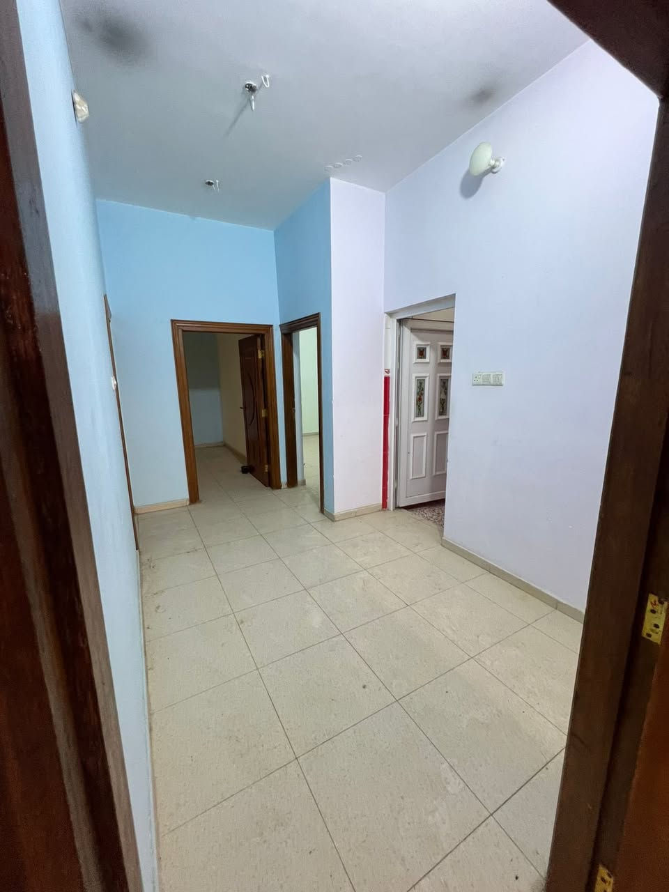 بيت للإيجار في البصرة الجبيلة طابق واحد 

التفاصيل :

السعر : 750 الف 
الموقع : الجبيلة
الطابق : الاول
الغرف : 2
حمام : 2 داخلي وخارجي
الصاله : يوجد
مطبخ : يوجد
ديوانيه : يوجد
عمولة المكتب ٧٥ الف فقط 
للتواصل ***********
