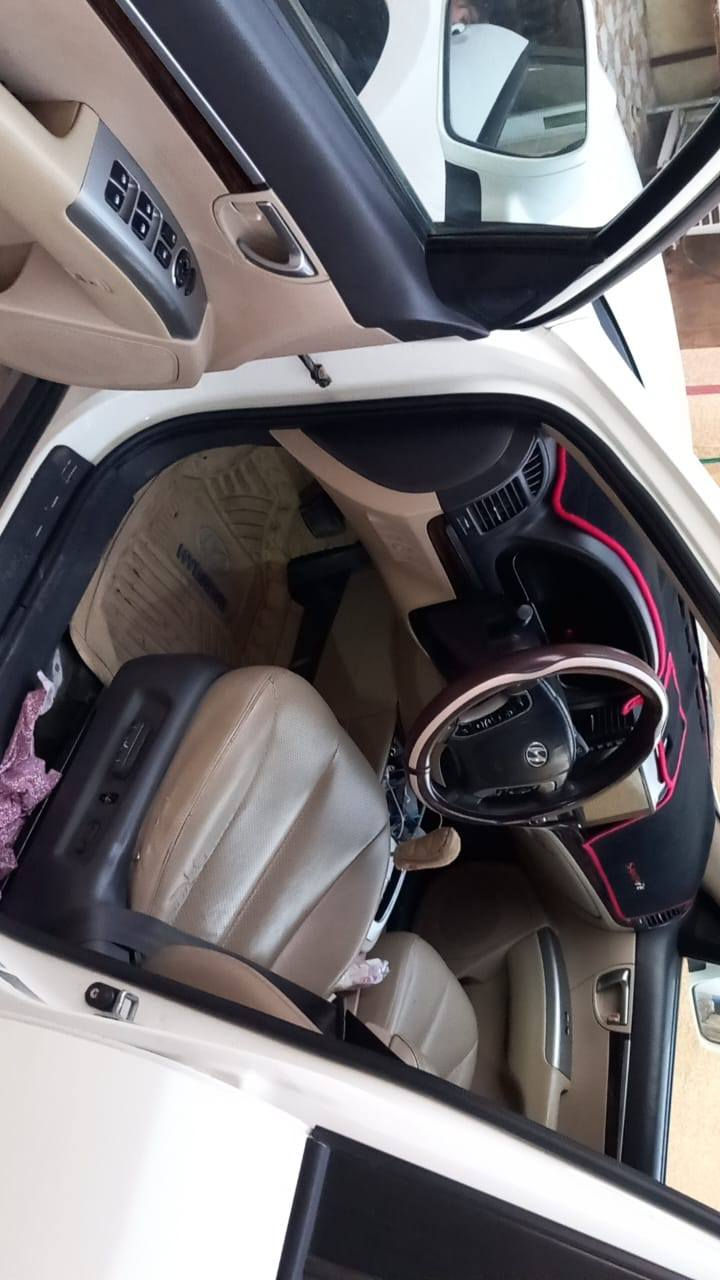 السلام عليكم ..
للبيع سيارة سنتافي موديل 2012 محرك 6 سلندر 7 راكب .. رقم بغداد الانكليزي .
السعر 140 $ وبيها مجال .
التفاصيل بالسونار المرفق . 
هاتف ***********
