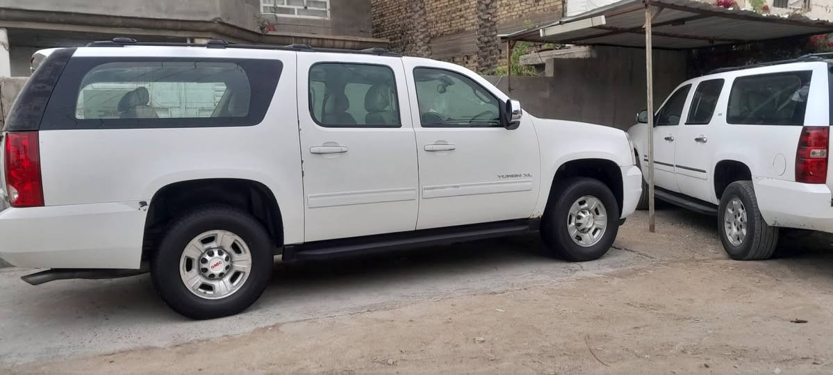 GMC موديل يوكن فحل  2008

مكينه 6و100 دبل كير خليجي داخل عسلي مكفولة ماعدة شبر جوة قبق البانزين 
جاهزة تحويل ثاني يوم السارة جاهزة من كلشي تخم تاير اكسل كير حداديه  
مكان السيارة بابل 
(وبيها مجال بسيط) 
***********
