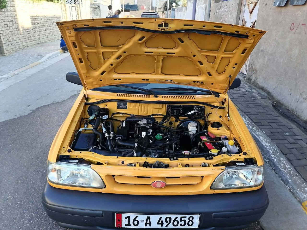 السلام عليكم سيارة جديدة احلة من الصورة موديل 23 كفالة عامة من كلشي سنويه جديدة امداور ثاني يوم مكان السيارة ديوانيه السعر خاص ***********
