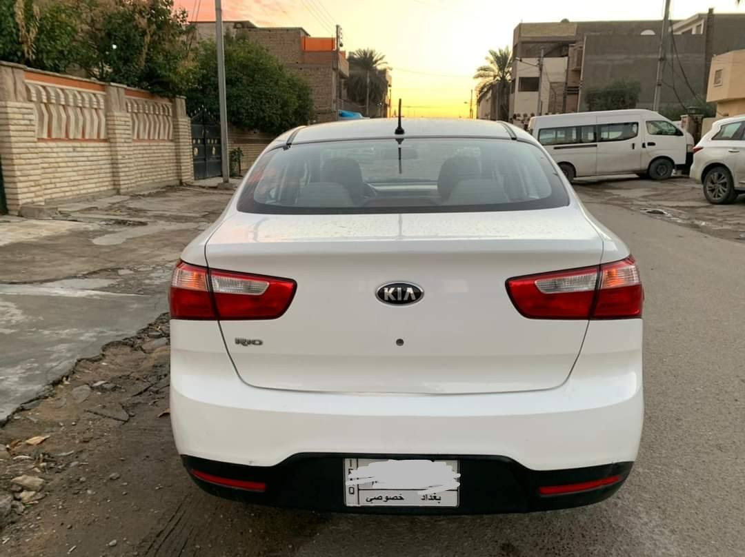 السلام عليكم كيا ريو 2014
وراد خليجي محرك 1600 لون الداخل بيجي 
بي صبغ الجاملق الامامي جهه اليمين  ماشيه  172 رقم بغداد مكان بغداد السعر 98 وبيها مجال بسيط
الاستفسار اتتصل على الرقم
***********
