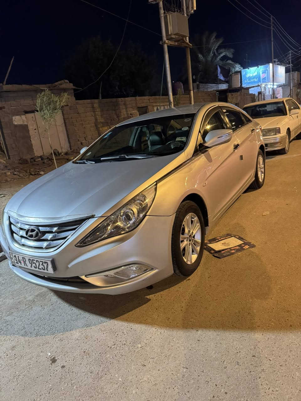 سوناتا 2014 وارد كوري فقط صبغ قطع  مكينه 2000 مكينه جديده خطين 120 وبيه مجال حك الجيه  رقم دولي جديد باسمي 
***********
