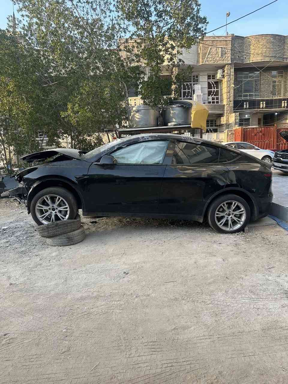 السلام عليكم بيع فقط على حادثهه دخول جديد تسلا Y دبل ماطور كارت مابيهه اون لاين لونك رينك بطاريه كبيره دبل ماطور سياره جديده جاملغ وبنيد وجاملغ ايرباك برده فقط خلفي مكان سياره بغداد حي البنوك للاستفسار

***********
