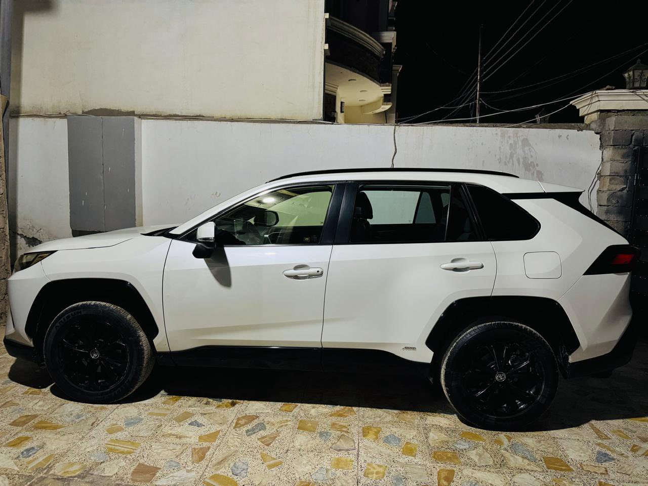 راف فور  هايبرد موديل 2022 رقم بغداد تحويل مباشر الضرر  كما موضح بالصوره 
للأستفسار ***********
