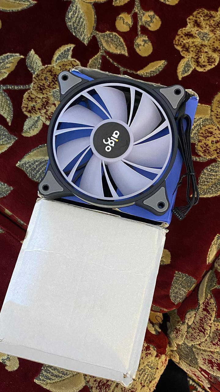 السلام عليكم متوفر مراوح تبريد عدد 5 مع هاب وريمونت كامل ملحقات بيهن فان واحد واكف بس يشتتغل الوان للبيع ب40 وبيهن مجال او مراوس بقطع PC  
مكاني البصره الزبير ساحه المصريين 
متواجد هنا او واتساب ***********
