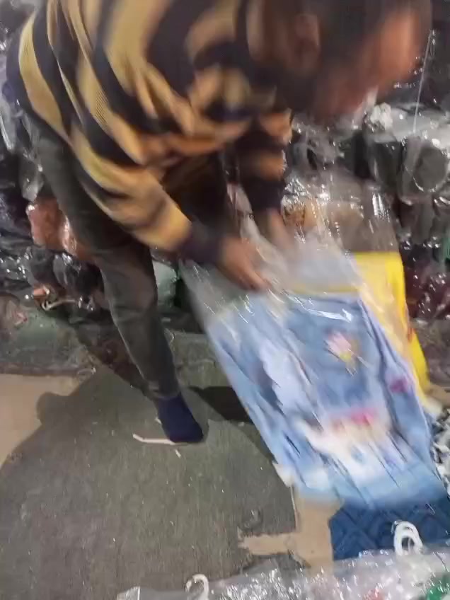 بدله بناتي محير وبناتي 
ب125ج كميات 
ب130ج من 3دست 01114259076


**إذا كنت صاحب هذا الإعلان وتريد حذفه لأي سبب، رجاءا أرسل رسالة إلى الدعم الفني**