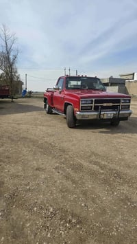 موديل ٨٢ • موتور ٦ • لوحات دولي