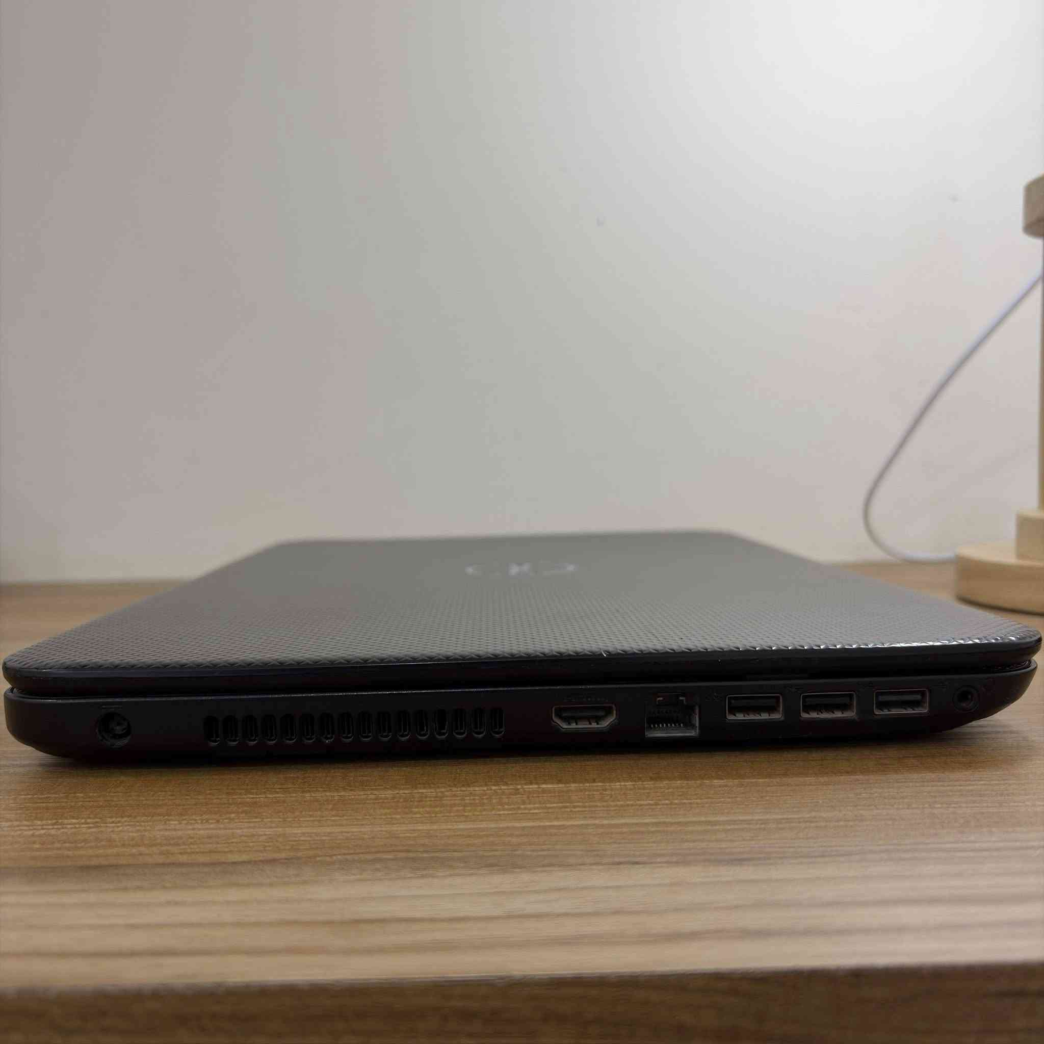 السلام عليكم
لابتوب Dell inspiron 15 3521 للبيع، قديم عندي مستخدم، نظامه  Windows 10 Pro. الجهاز ما مصلح وما مفتوح نهائياً.

CPU: Core i3-3217U 1.80GHz
RAM: 4GB DDR3
Storage: 465GB
الجهاز يفيد للطباعة، الاستخدام المكتبي او لعب العاب خفيفة.
النظام مفعل والجهاز بيه تطبيقات مثل:
- Microsoft Office (Word, PowerPoint, Excel, Publisher, Access, …)
 - Visual Studio Code
- Arduino
- AutoCAD
- WinRAR
- iTunes
- Adobe Illustrator 2019
- 3uTools
- Unity
وغيرها…
السعر 200 الف
الموقع: البصرة
للتواصل: خاص او واتس اب ***********
