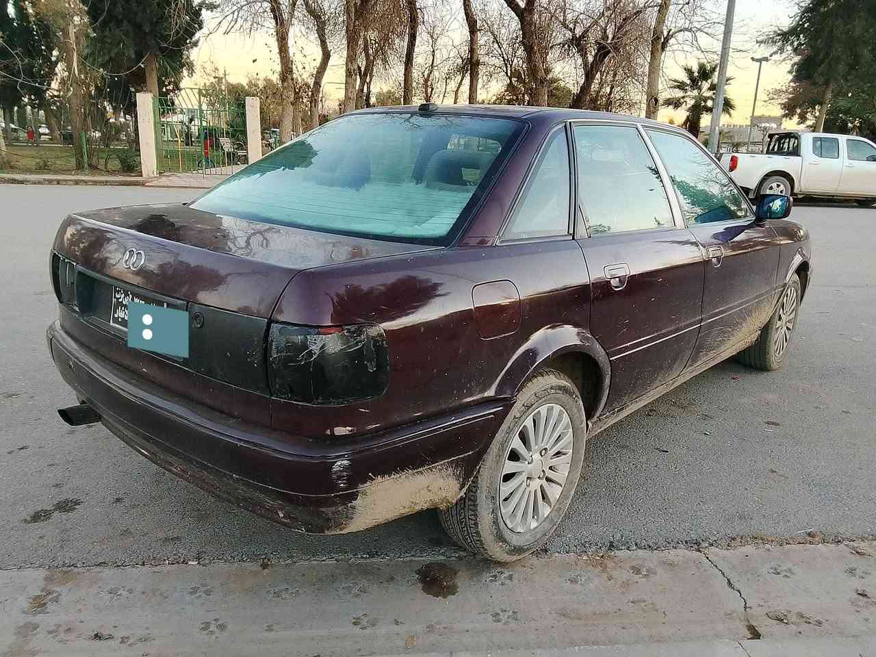 بەناوی خوای گەورەو میهرەبان  

ئۆدی مۆدێل 1994 
پارەی کەریم کابانێکە
گێرو مەکینەو کارەبای بەشەرت 
سەیارەکە سەنەوی پلاستیکەو وەکالەعامەشی لەگەڵە 
تەقەو رەقەی بەشەرت 
مەکینەی جیتایە 
گەرمیو تەرجیل فڵچەو لایت گشتی بەشەرت ئیشەکات 
سەیارەکە بەنزین زۆر زۆر کەم دەخوات لە ئۆپڵی مەکینە16کەمتریش دەخوات 
ماڵی فەقیرە 
ناو دەری زۆر زۆر جوان ماوەتەوە 
چەکوشی پێوەنیە 
هیتەری جامی دوای تائێستا کاردەکات شتێکی زۆر زۆر دانسقەیە ماڵی دۆستە 
سەیارەی دەستی فیتەرە بەشەرت 
ناونیشان چەمچەماڵ 
***********
