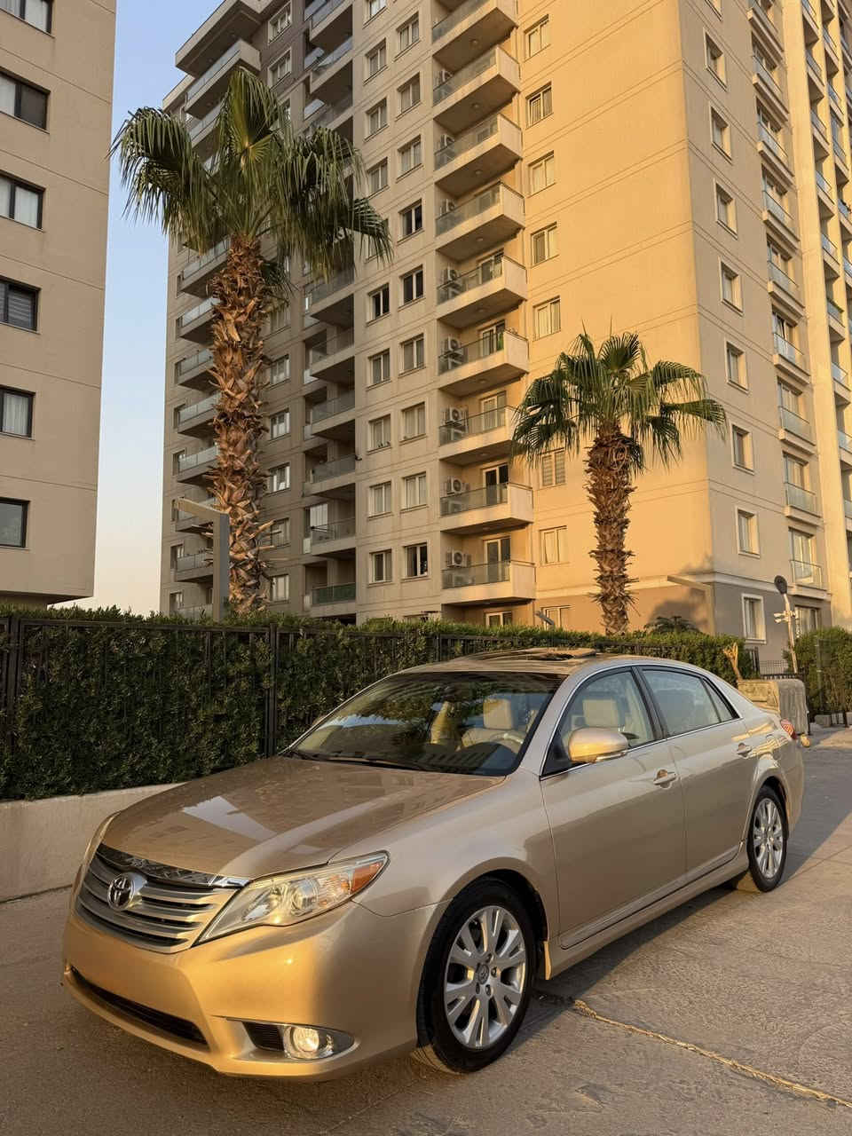 Avalon 2012 
Tb:دوبەی ساغ ساغ ساغ (ادوات)
126هزار رۆشتوە-
مواسەفات(سلایت-کوشن:-جلد+هیتەر+کارەبای/ئاوێنە 
هیتەر/تحدید سرعە/سوکان ڤۆلیۆم/هتد…
***********نرخ:(96) مجال
بۆزانیاری زیاتر پەیوەندی بکە 
***********
