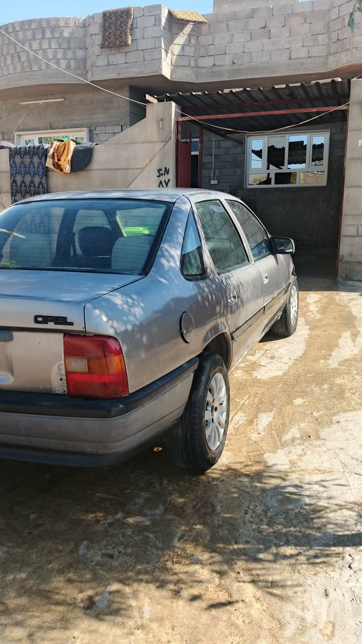 سلام عليكم للبيع فكترا حجم 18 نضيف بدون صبخ بطاريه جديد تحويل ثاني يوم كاربون بيه محرك شرط سعر 40 بي مجال قليل مكان سياره موصل شلالات رقم هاتف ***********/***********
