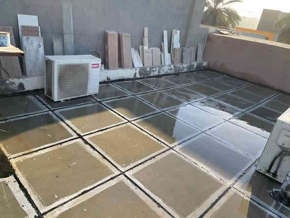 اضافه وعمل ماستك السطوح الدور السكنيه والمدارس بعد الغسل والتنظيف وهذا عملنا انشاء الله ينال رضاكم سعر المتر كرسته وعمل (٢٠٠٠) الفين دينار هاتف *********** ابو سالي للماستك والعمل بالماده
