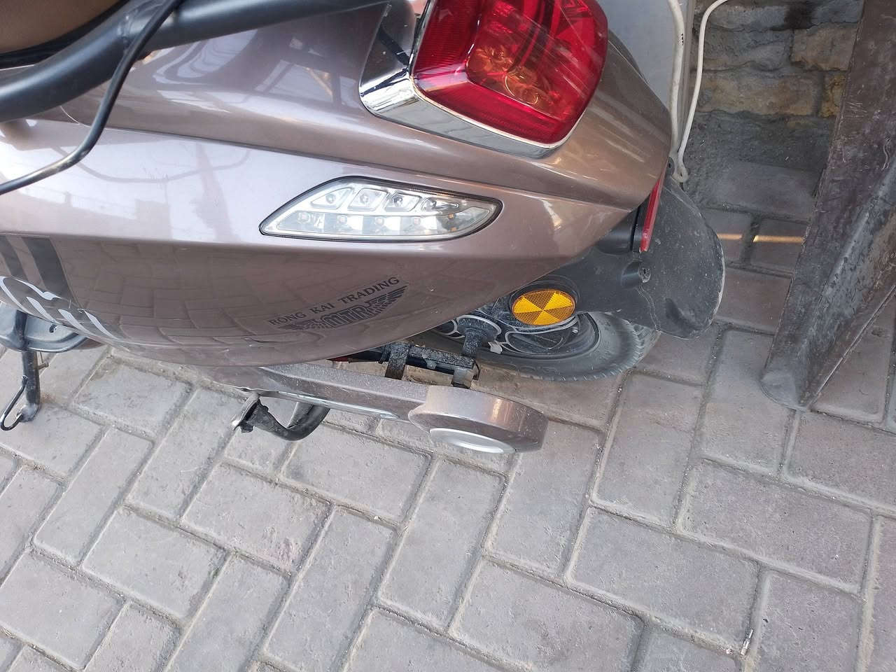 للبيع ماطور شحن حديث جديد موديل 25 بطاريات حجم كبير 6 مكان بغداد الكريعات هاذا رقمي ***********
