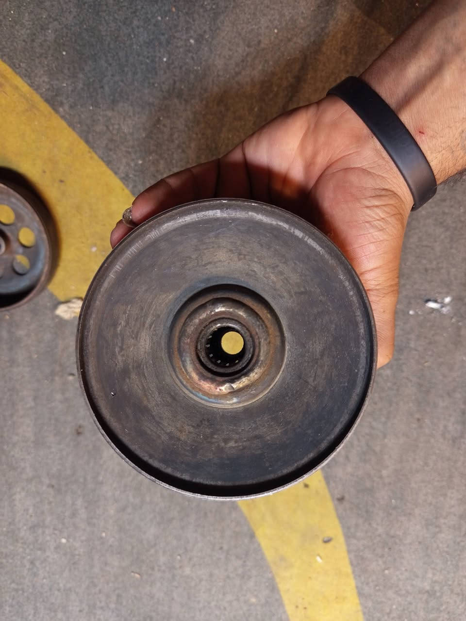 سلام عليكم  كلاجات امامي وخلفي ماكس. مال تفصيخ.  مكاني بصرة جمهوريهة. قيم وخذهن


**إذا كنت صاحب هذا الإعلان وتريد حذفه لأي سبب، رجاءا أرسل رسالة إلى الدعم الفني**