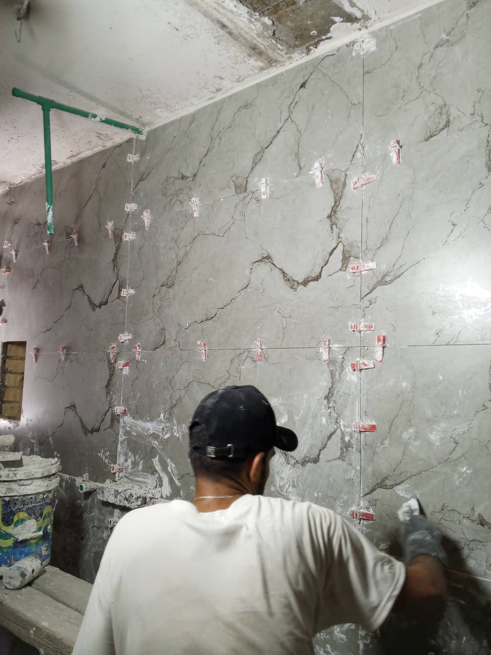 جزء بسيط من اعمالنا وتنفيذنا نرجو أن ينال إعجابكم احبتي.... اخوكم ابو مصطفى لأعمال البناء والمرمر والسيراميك..
***********
***********
