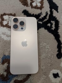 ايفون 16 برو ماكس ذاكرته ٢٥٦ بطاريته ٩٦ بعده داخل الضمان جهاز لوك مستب...