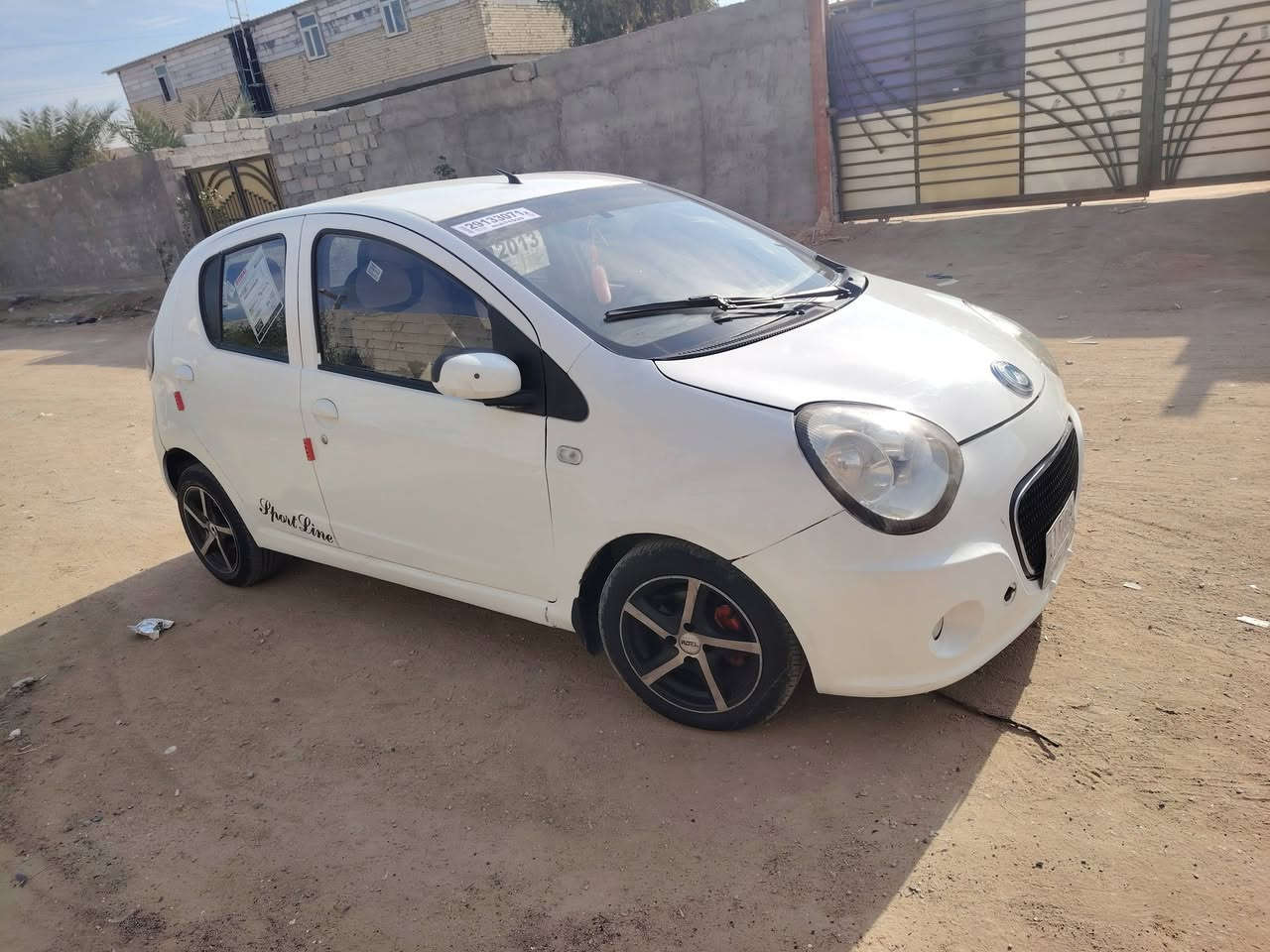 سلام عليكم جيلي بانده موديل ١٣ كير اوتماتيك ومكينه حداديه نضيفات رقم بابل تحويل مباشر سعره ٤٤ وبيه مجال اي استفسار ***********
