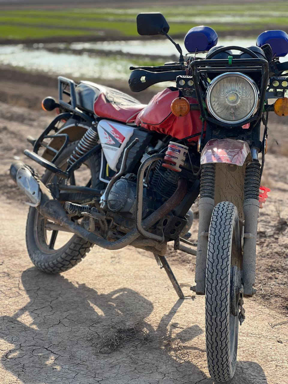 السلام عليكم دراجة دايوان للبيع موديل2020الدراجة مكفولة أوراق (مكمرك)سبع أوراق جاهزةللترقيم مكينة ما مفتوحةالسعر1250للستفسار اتصل عل الرقم***********
