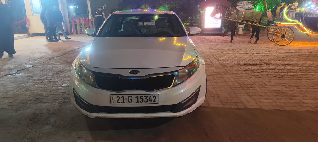 سلام عليكم للبيع كيا اوبتيما موديل 2013 وارد امريكي بدون حادث داخله كلين بيها بارد 4 اصابع فقط چاملق الخلفي ولباقي مكفولة كفالة عامة لبيل وآحد مواصفات تحكم ستيرن + أبواب داخل بيجي اشاير بل مري كشنات جلد ويل كروم سيارة جديدة وجاهزة من كلشي تبريد ثلج حدادية تخم تاير كير ومكينة 2400 مكفولات سنوية الغاية 2028 نكليزي سليمانية  سيارة أحلا من صور السعر 128 لاستفسار علا رقم *********** مكان سيارة كربلاء
