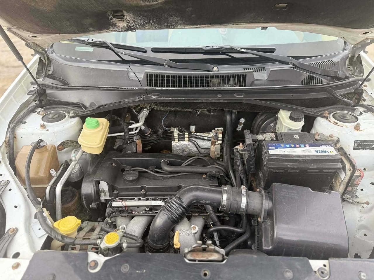 السلام عليكم
تيكو 2013 رقم مثنى 
مكفوله من ضربه خياسات ملكطه 
جاهزه وحلوه السياره 
السعر 50 وبيها مجال 
للاستفسار ***********
