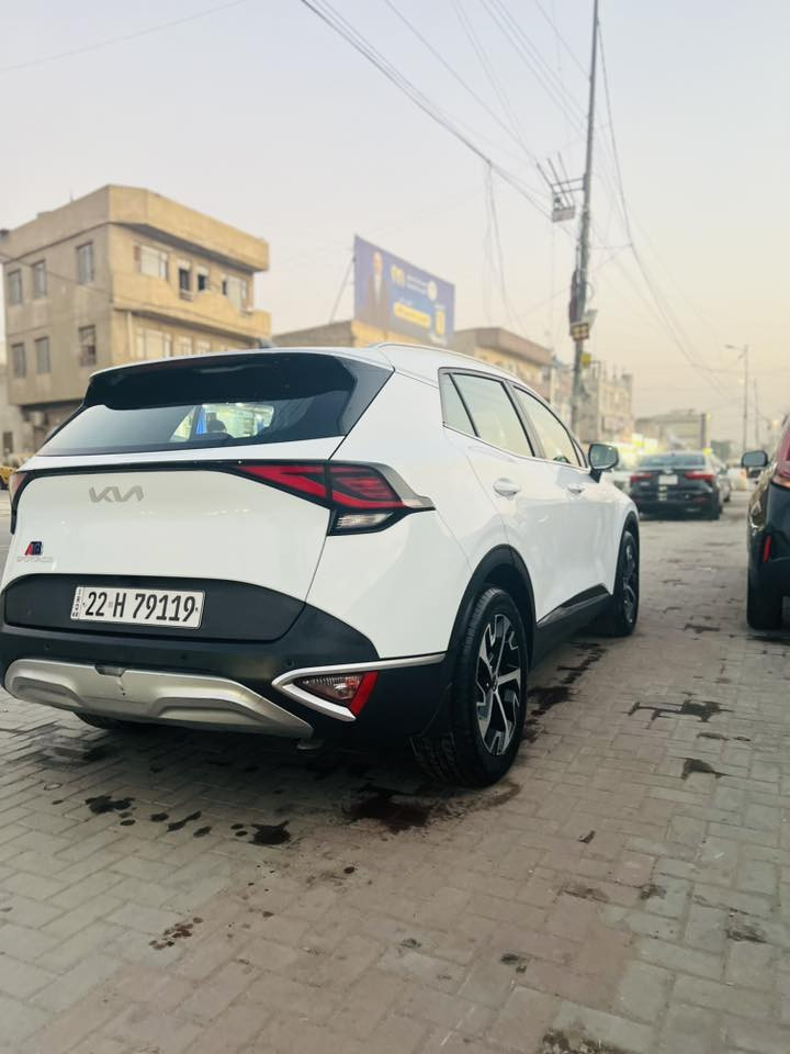 كيا سبورتج موديل 2023
موصفات نص فول 

بصمة

تشغيل عن بعد

نقطة عمياء

حساسات خلفية 

كاميرة خلفية

تحكم ستيرن جهتين 

السيارة بيها حالوب بالقمارة ممبين فقط بالسونار وبيها بارد بالباب الخلفي عكس السايق باقي كله مكفول

كير ومكينه مكفوله

السيارة ماشية 60 الف

السعر 205 وبيها مجال بسيط

للاستفسار ‭0776 236 5851‬
