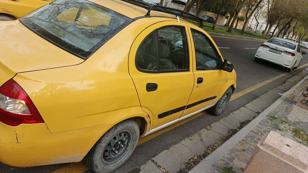 السلام عليكم سياره طيبه موديل 16 صدر نص عمر السياره كفاله بيها طخات بسيطه رقم انجليزي كير ومحرك خير من الله الاستفسار عن رقم ***********
