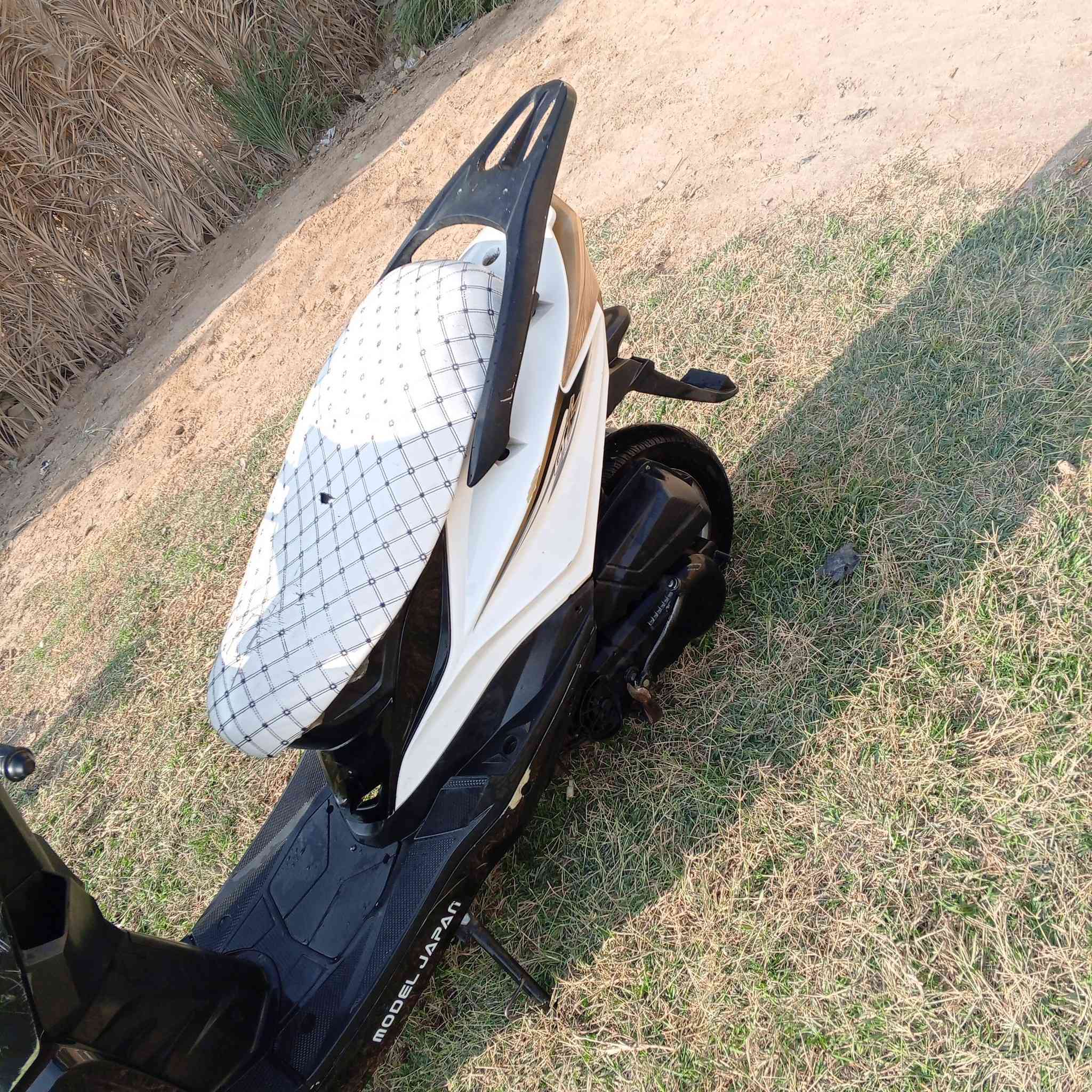 السلام عليكم عمي ب200 وبيهة مجال بسيط 
واتساب ***********
